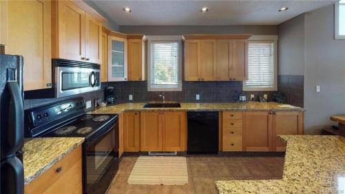 Sooke House | Sooke Harbour Penthouse