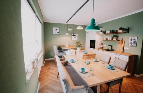 Stromberg Apartment | Soonwald Loft I Garten I Kamin I riesige Wohnküche