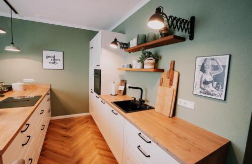Stromberg Apartment | Soonwald Loft I Garten I Kamin I riesige Wohnküche