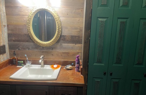 Foresthill Cabin | Soothing cabin with WiFi in charming Foresthill