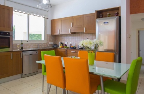 Pervolia Villa | Soothing Sunset Villa, 200m to the Beach