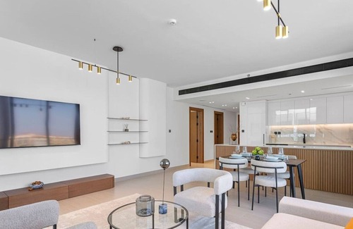 Jumeirah Village Circle Apartment | Sophisticated 1 Bedroom in Binghatti Galaxy JVC