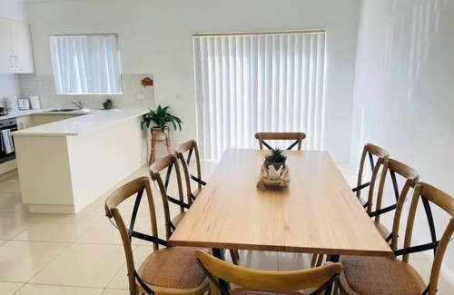 Wagga Wagga Apartment | Sophisticated City Retreat with All the Comforts