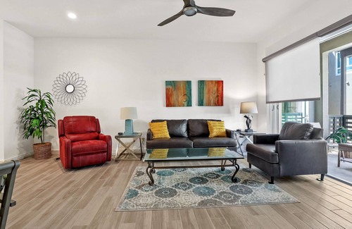 Del Obispo House | Sophisticated New Townhome - Walk to Doheny Beach & Dana Point Harbor