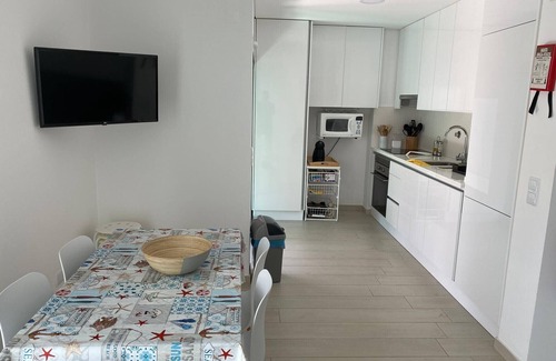Vila Real Santo Antonio House | Sophisticated T2 in Monte Gordo C/WiFi