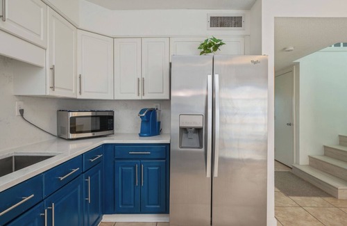 Holiday Isle House | Sophisticated TH Shoreline Towers WALK 2 beach