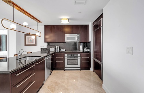 Mid Beach Hotel | Sorrento Double Ocean 2BA/3 Full BA Fontainebleau