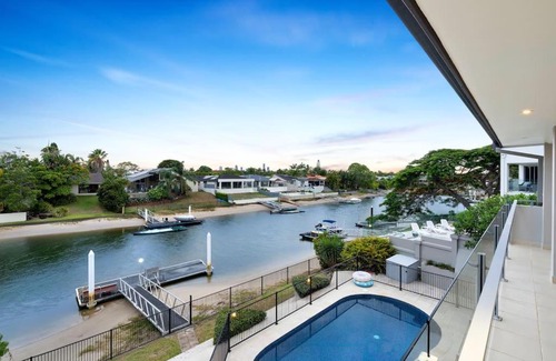 Sorrento House | Sorrento Waterfront Retreat,Pool