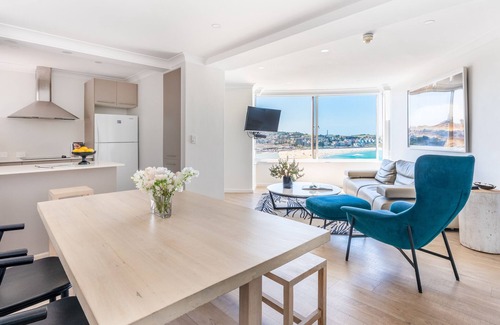 Bondi Beach Apartment | Sound of Waves in Bondi