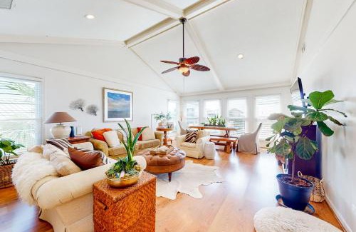 Royal Lagoons House | Sounds Right