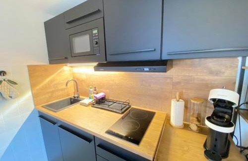 Weilerswist Apartment | Souterrain Wohnung mit Parkplatz Nähe Phantasialand und Köln, Top Therme in Euskirchen, Eifel erleben