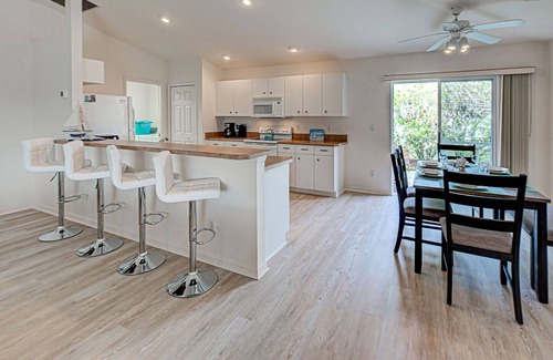 White Marsh House | South Bound | Waterfront | 3 Bed, 2 Bath