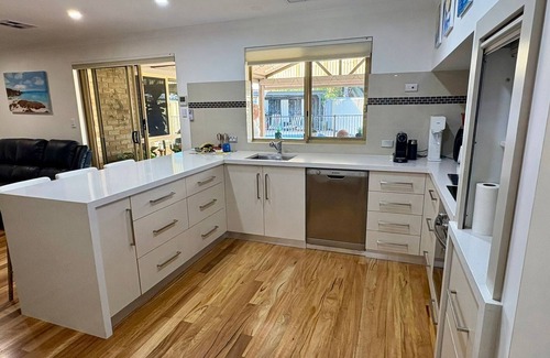 South Bunbury House | South Bunbury Retreat – Family Comfort by the Beach & Wildlife Park