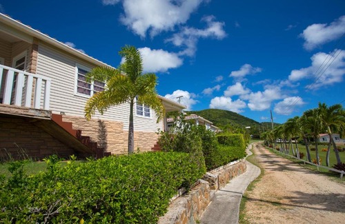 Cades Bay Hotel | South Coast Horizon
