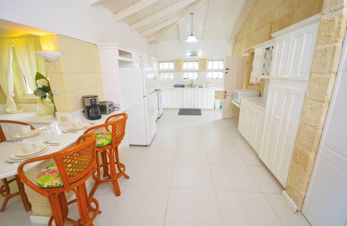 Long Bay House | South-easterly Sea view villa with pool