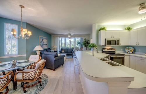 South Island Condo | South-end 2-bedroom FMB condo across the street from the beach
