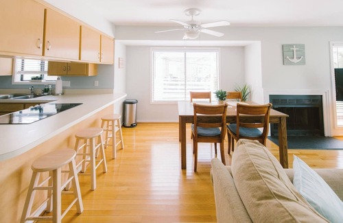 South End House | South End Sunset - Stones throw from Ocean & Sound