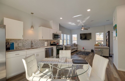 South Houston House | South Houston Townhome w/Patio & Gas Grill!