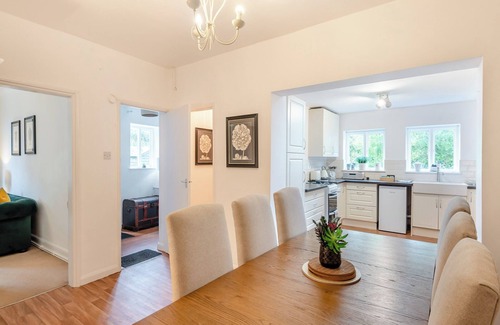 Halam Cottage | South Lodge- UK45600
