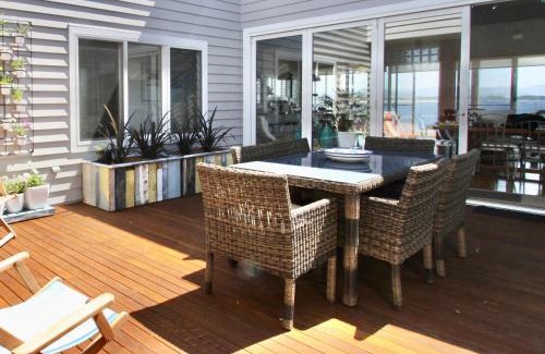 Culburra Beach House | 'South Pacific' - Luxury Oceanfront at Culburra!