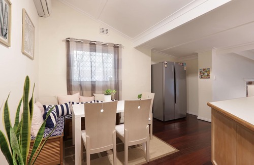 South Perth House | South Perth Cottage Retreat