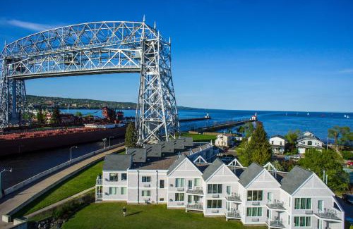 Park Point Hotel | South Pier Inn