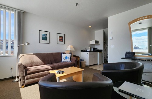 Park Point Hotel | South Pier Inn