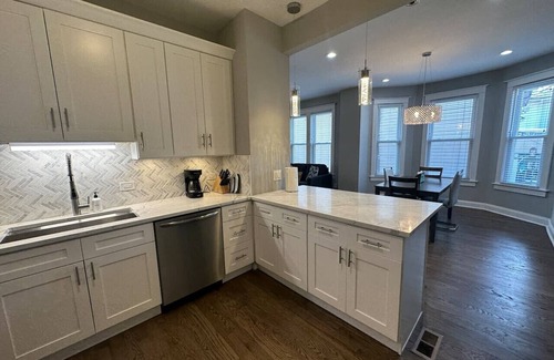 South Shore House | South Shore Retreat 5 bedrooms/entertainment