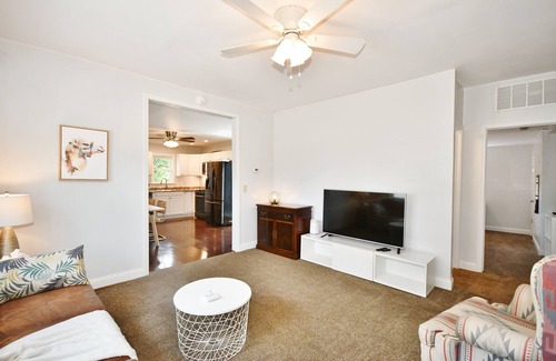 South Side Slopes House | South Side House w/Parking, Outdoor Space & Fire Pit!