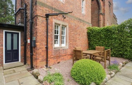Macclesfield Cottage | South Tower Cottage