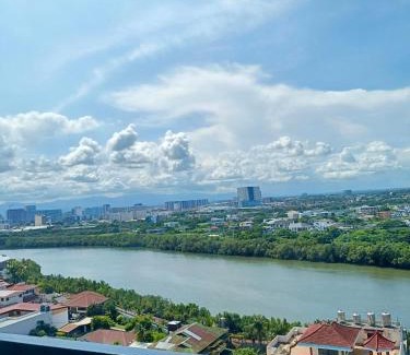 Luzon Apartment | Southampton Suites