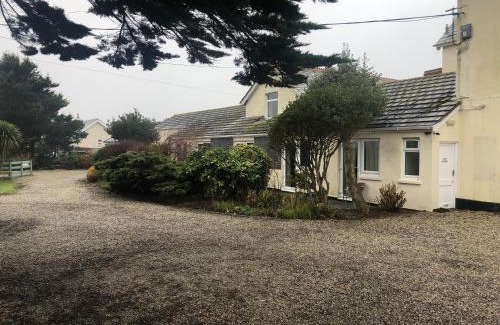 Tintagel House | Southcote Accommodation