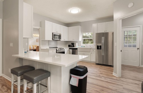 Saint Simons Island House | Southern Comfort Retreat | 5 Bed, 3 Bath