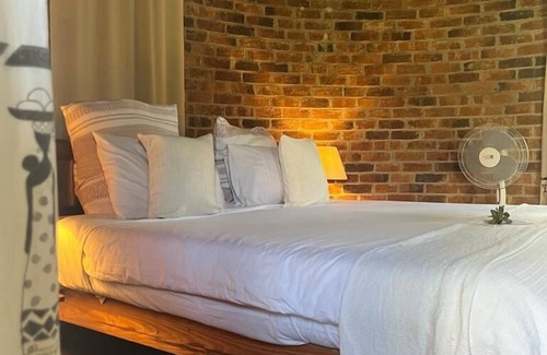 Bulawayo Cabin | Southern Cross Estate