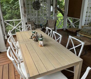 East Midtown House | Southern Elegance in Heart of Memphis