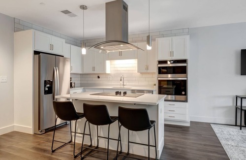 Donelson Apartment | Southern Foodie Delight: Nash Eats 1 Bedroom Apartment