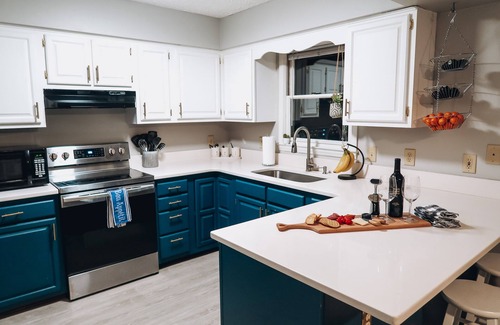 Kings Grant House | Southern Gem- Centrally Located-10 min to downtown or the beach!
