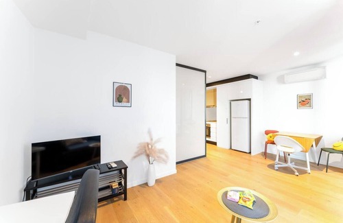 Melbourne Central Business District Apartment | SouthernCross Gem- Mel CBD/Free Tram/Skybus-Aiport