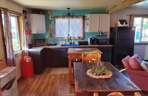 Vernal Cottage | SouthMont Blue Cottage