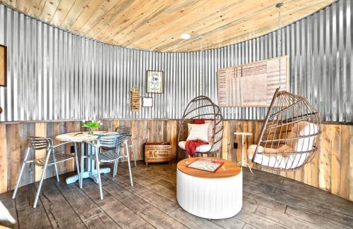 Fredonia House | Southwest Silo Stay- 1 Bedroom Near Zion & Bryce