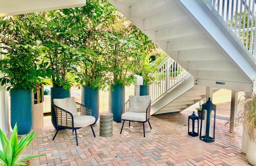 Hollywood South Central Beach Apartment | Southwinds 2 for 3 King Studio for 3 w Kitchen