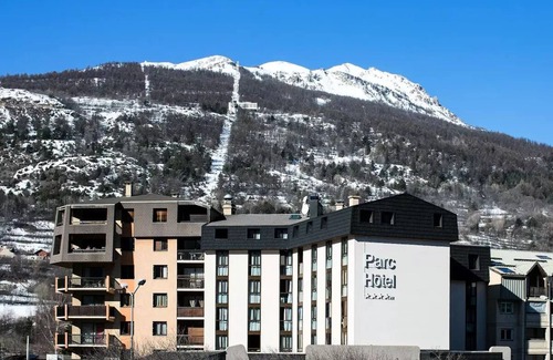 Briancon Apartment | SOWELL HOTELS Le Parc & SPA* - Standard Twin Room