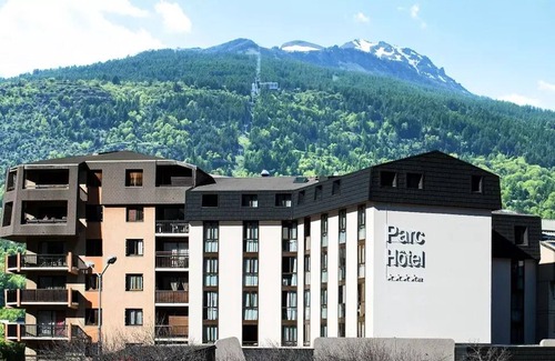 Briancon Apartment | SOWELL HOTELS Le Parc & SPA* - Standard Twin Room