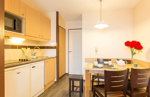 Trouville-sur-Mer Apartment | SOWELL RÉSIDENCES Le Port