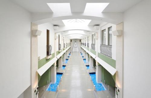 Iwaki Hotel | Spa Resort Hawaiians VIR Port