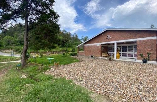 Kibuye Bed & Breakfast | Spa Shallum