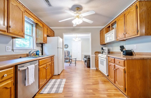 Decatur House | Space and Comfort at Crandon House