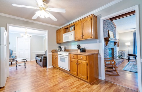 Decatur House | Space and Comfort at Crandon House