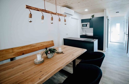 Pleinfeld Apartment | Space miracle with large garden terrace