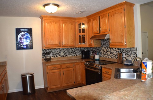 Huntsville House | Space Oddity: Close & Accessible!